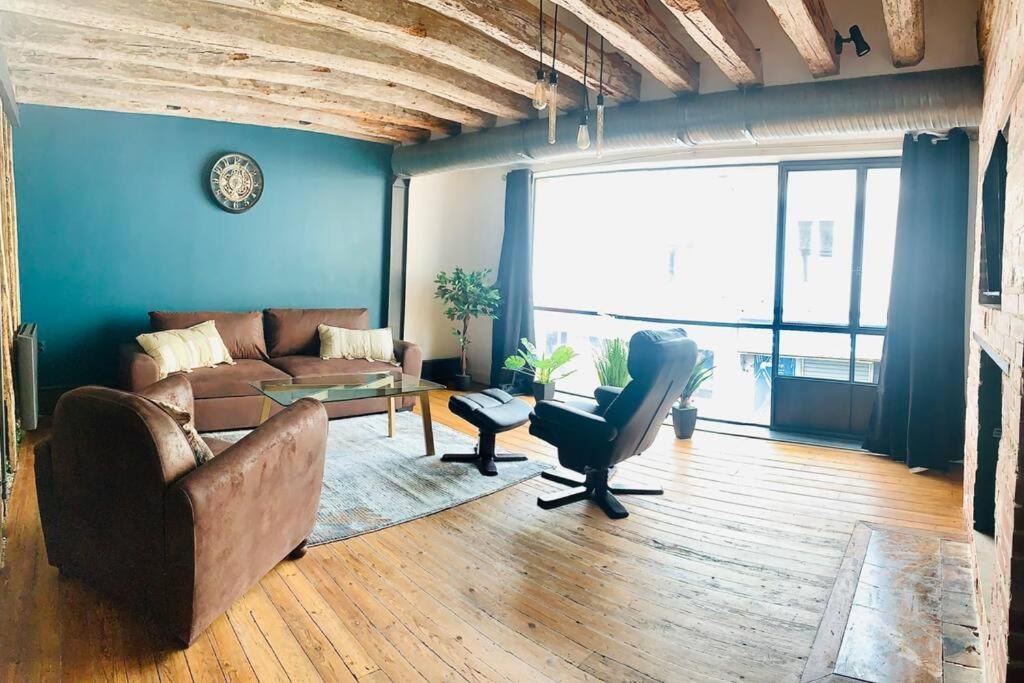 Grand Appartement Charme Ancien Et Confort Le Mans Bagian luar foto
