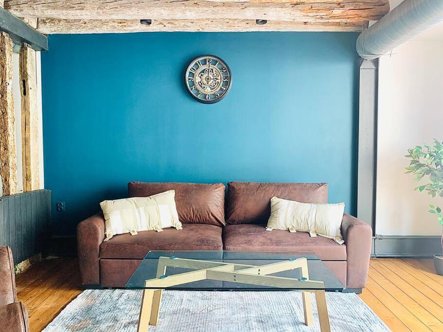 Grand Appartement Charme Ancien Et Confort Le Mans Bagian luar foto